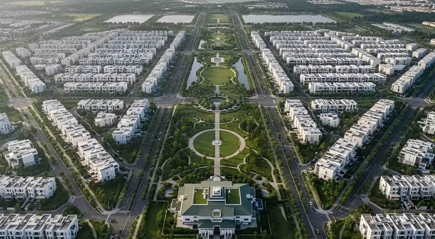 A Grand Arrival a Ceremonial Transition